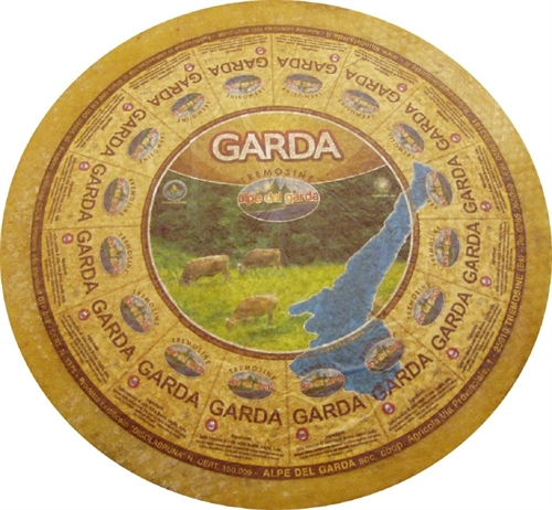 Formaggio Garda 1/4 (modn)som parmesan